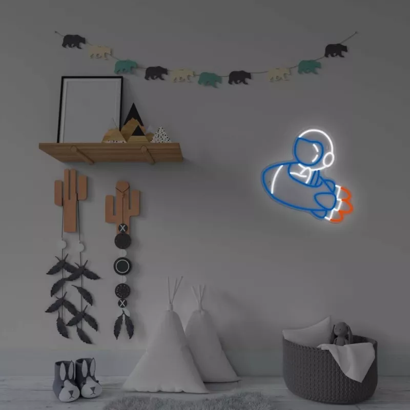 Lampada decorativa neon MANTA SNL90MT Style Neon Lights — motivo astronauta su razzo