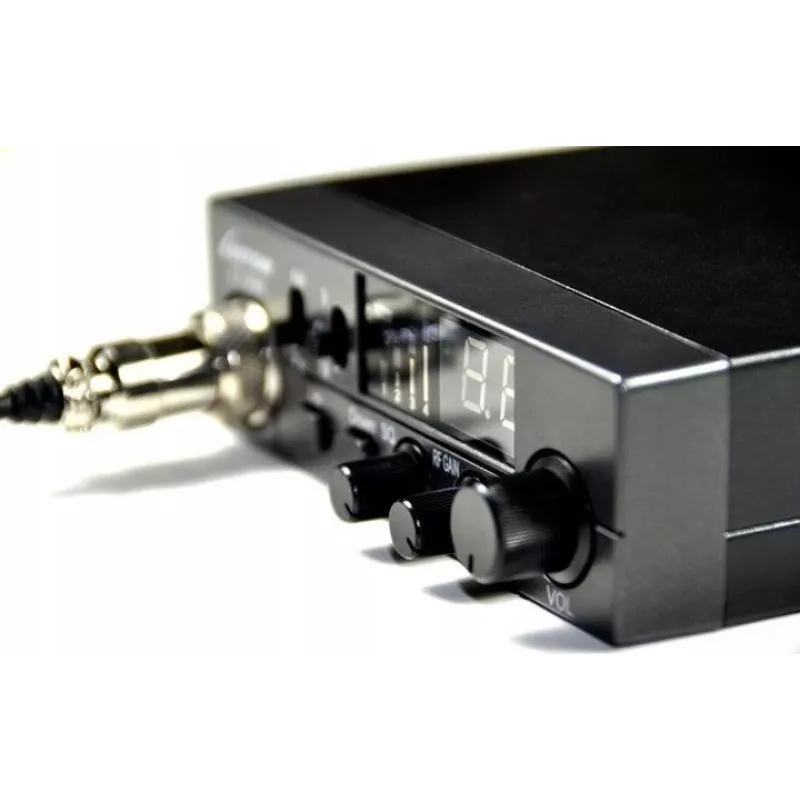 Ricetrasmettitore CB Luiton LT-298 ASQ AM/FM connettore accendisigari nero