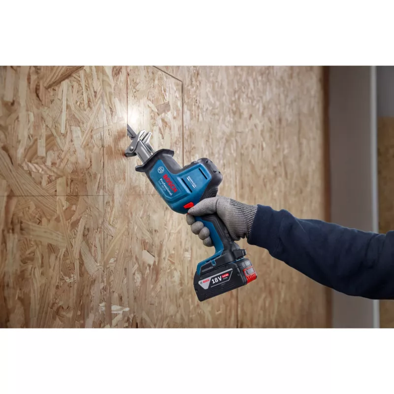 Seghetto alternativo Bosch GSA 18V-24 Professional 18V a batteria, solo utensile, blu/nero