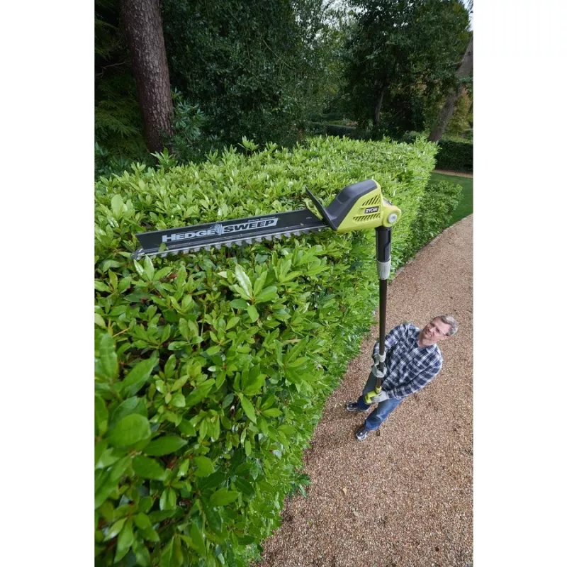 Ryobi ONE+ OPT1845 tagliasiepi telescopico a batteria 18 V, lama doppia da 45 cm, 1350 spm, senza batteria
