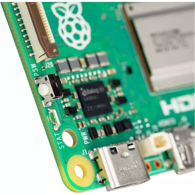 Single-board computer Raspberry Pi 5 scheda di sviluppo — 2400 MHz Arm Cortex-A76, fino a 16 GB LPDDR4x, MicroSD, USB 3.2, Wi‑Fi 5