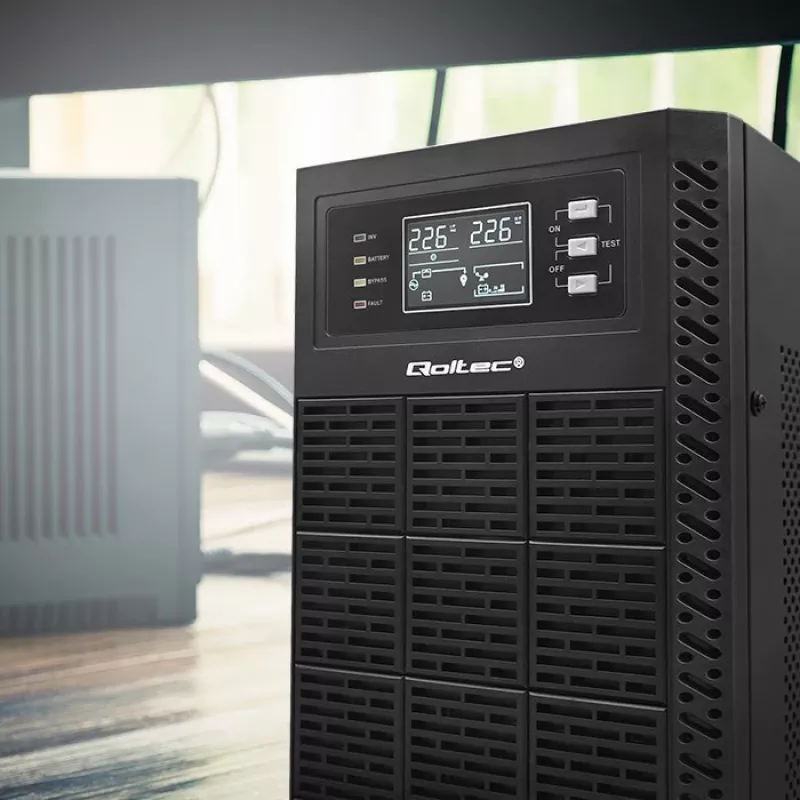 Qoltec 52284 UPS gruppo di continuità | 10kVA | 10000W | fattore di potenza 1,0 | LCD | EPO | USB | online