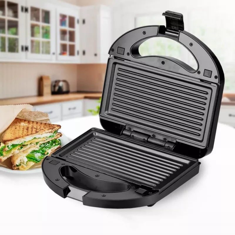 Tostiera sandwich maker Maestro MR-709 3in1 750W – pressa per sandwich, piastre grill e waffle, bianco