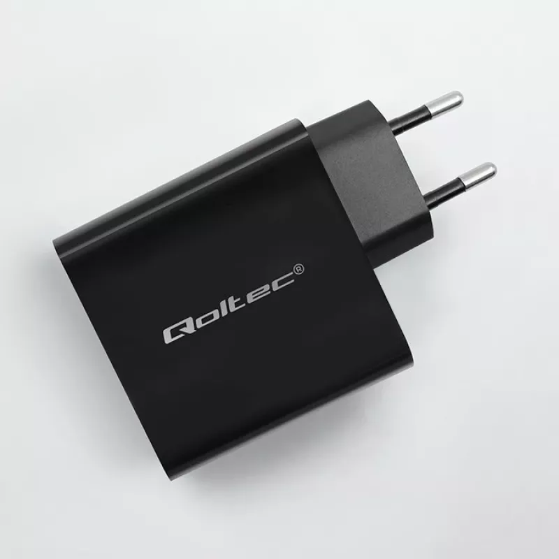 Caricabatterie QOLTEC Super Quick PD 65W USB‑C Power Delivery 5–20V, 1x USB‑C, USB PD 3.0, connettore maschio Type-C, 65 W