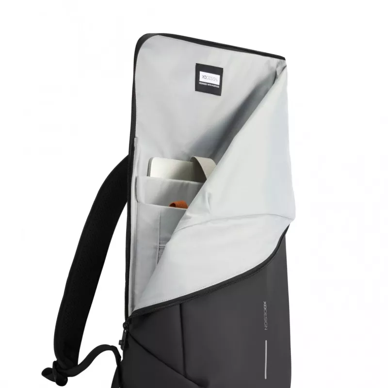 Zaino XDDESIGN URBAN FLAP-TOP P706.2601 — idrorepellente, leggero, nero
