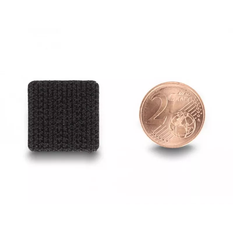 Punti in velcro DeLOCK quadrati autoadesivi 64 pezzi nero