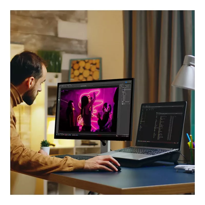 Alogic Clarity 27 monitor 5K con PD e touchscreen