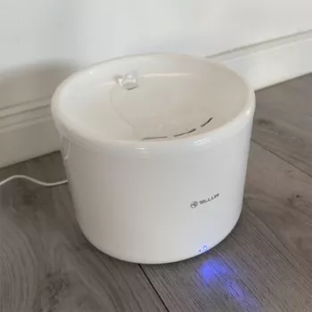 Abbeveratoio per animali Tellur TLL331471 2L bianco – ciotola automatica da 2 litri per gatti e cani di piccola taglia