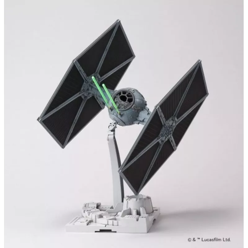 Modello Shuttle Bandai TIE Fighter 1:72