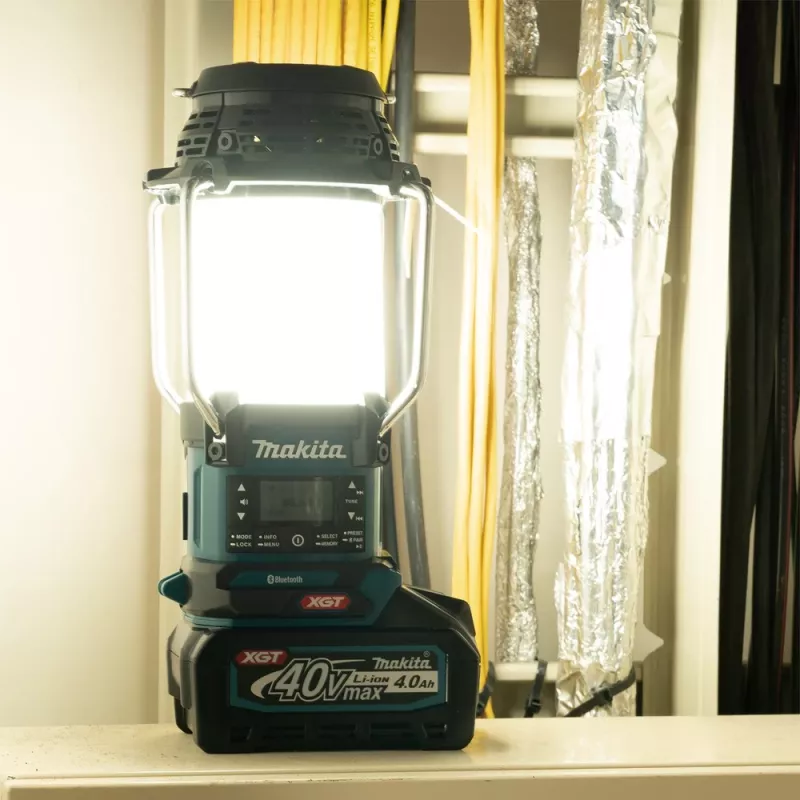 Makita radio MR009GZ 12/14.4/18/40V con lampada