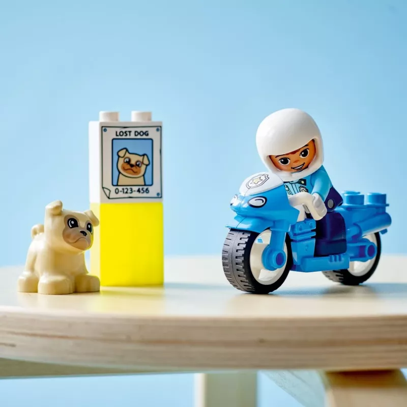 Set moto giocattolo LEGO Duplo Polizia 10967 con ruote mobili e figura di poliziotto