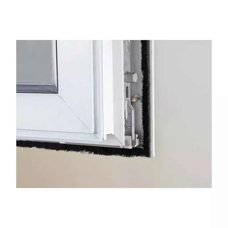 Barra a spazzole DeLOCK adesiva 10 mm lunghezza 5 m nero