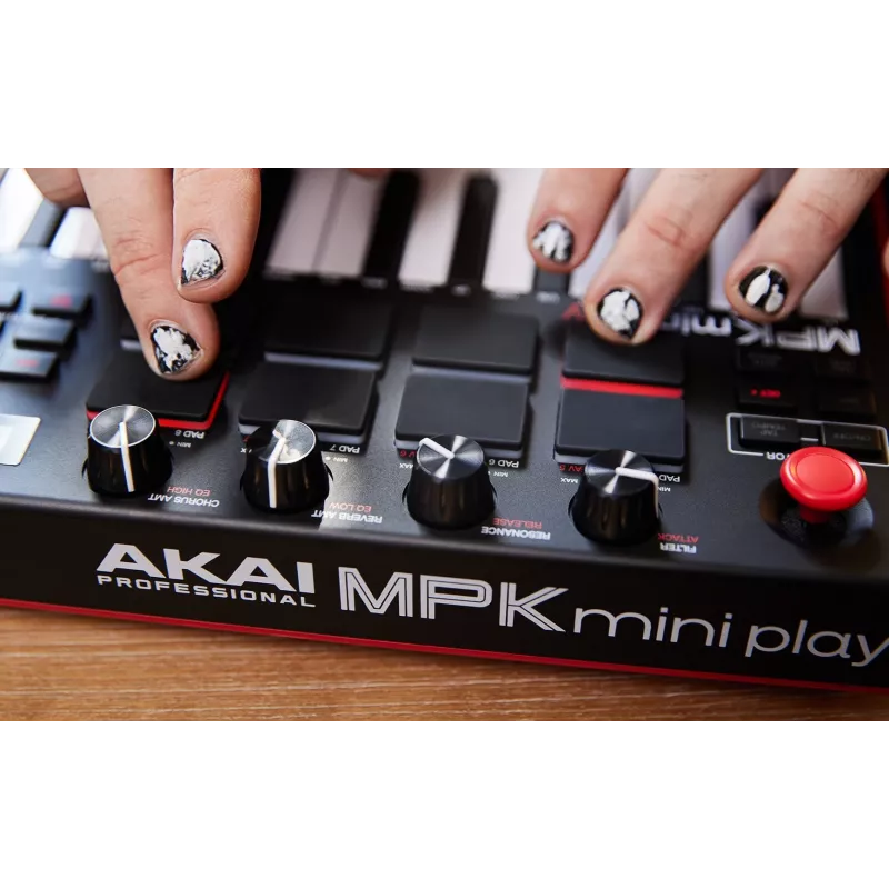 Akai MPK Mini Play MK3 tastiera di controllo MIDI con controller pad, USB, nero/rosso