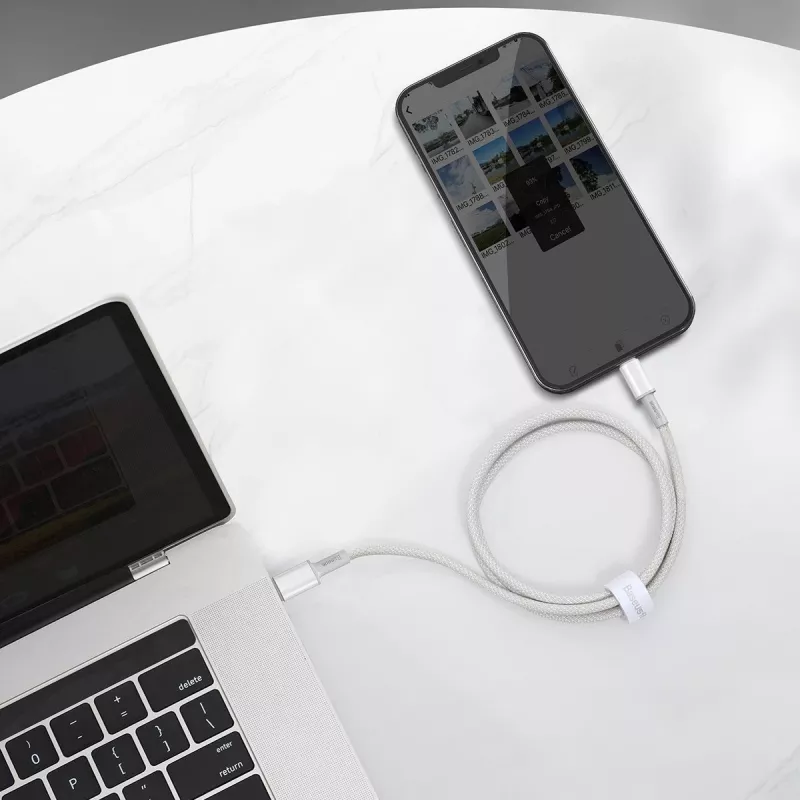 Cavo USB-C a Lightning Baseus High Density intrecciato, 20W, PD, 2m (bianco)