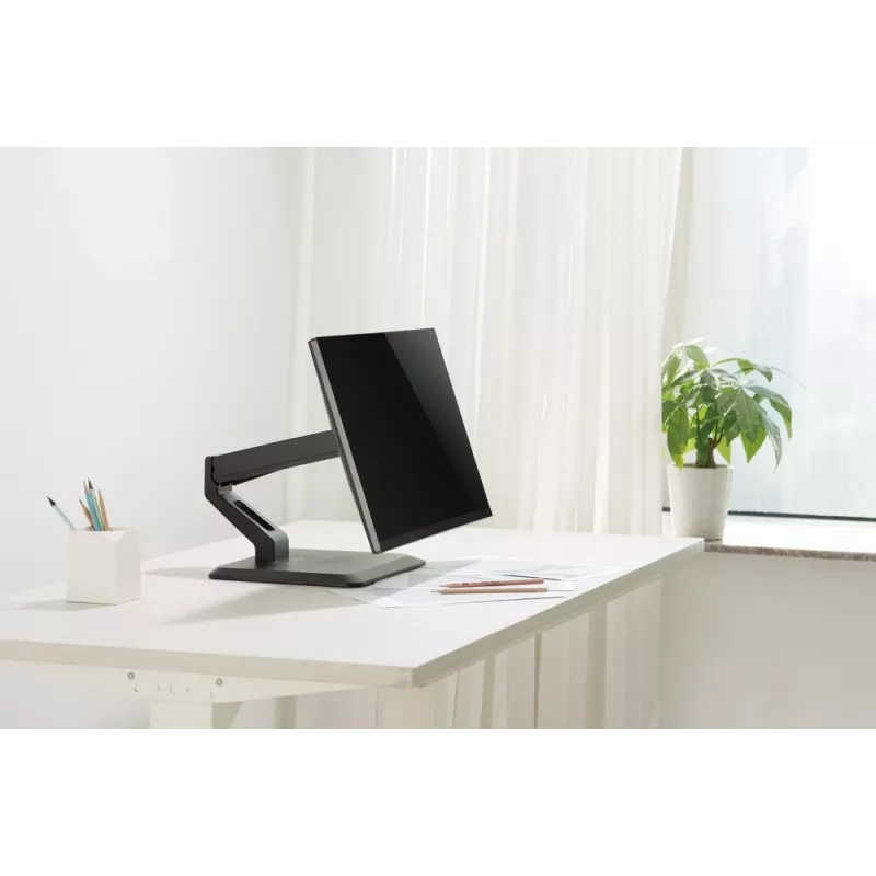 Stand da tavolo completamente orientabile per touchscreen GEMBIRD MS-D1ST-01 per display 17–32 pollici, nero, VESA 75x75–100x100, carico massimo 10 kg