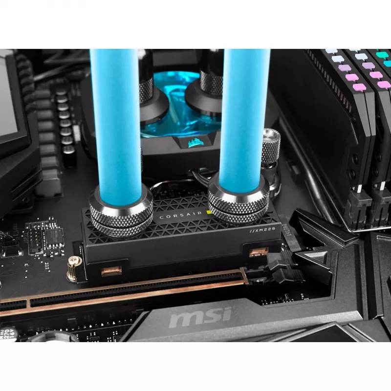 Unità SSD Corsair MP600 PRO 2TB M.2 PCIe 4.0 NVMe