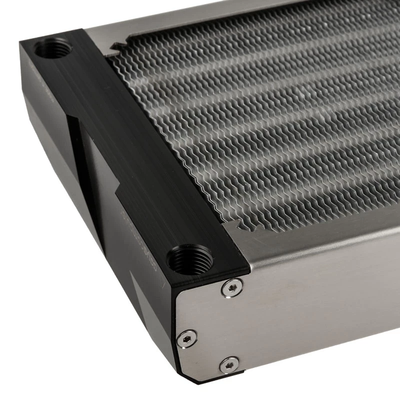 Radiatore Aqua-Computer airplex radical 2/480 — alluminio/rame/acciaio inox, 520×140×40 mm