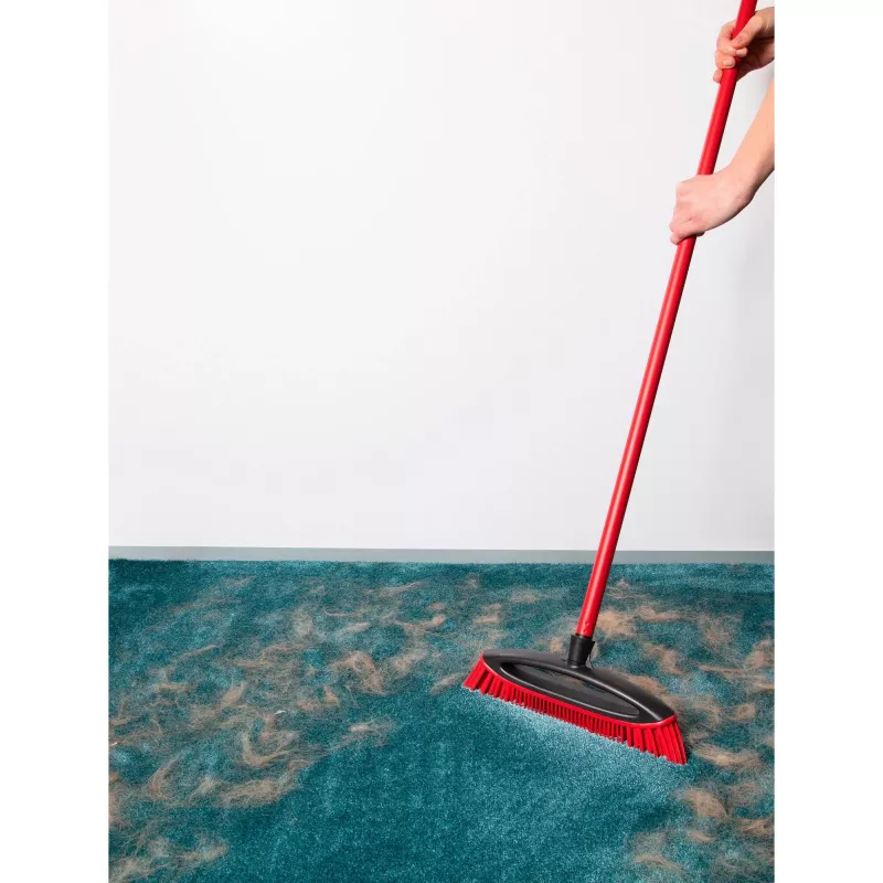 Scopa VILEDA Pet Pro ALWAYS CLEAN con manico ergonomico rosso, struttura leggera