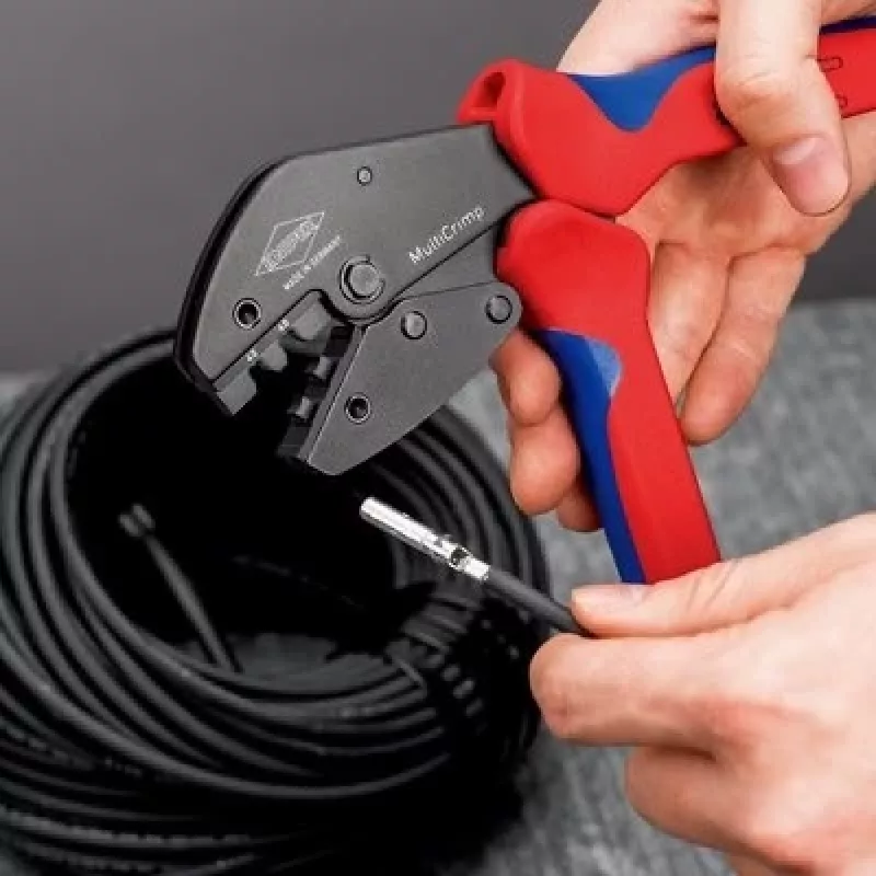 Pinza crimpatrice Knipex 97 33 03 MultiCrimp per connettori PV MC4 e MC4 EVO2