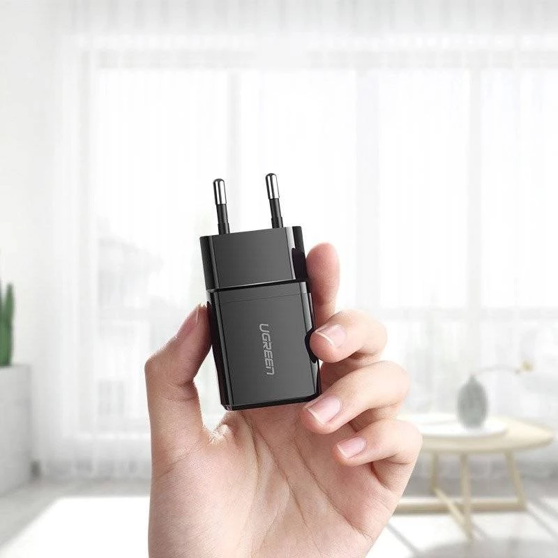 Ugreen caricabatterie da rete USB 2.1A (nero)