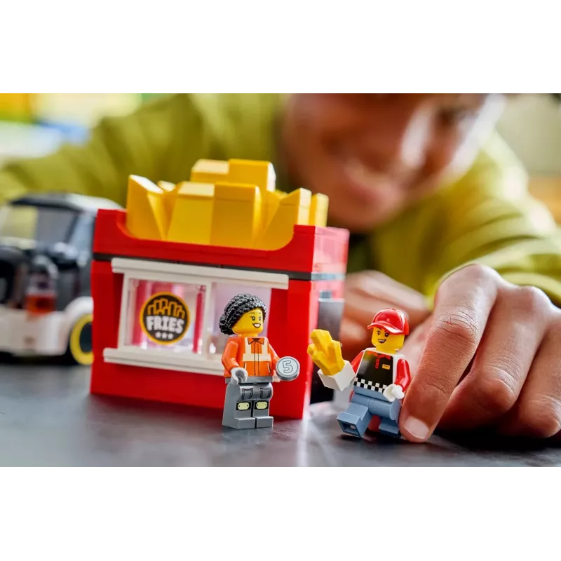 LEGO CITY 60488 Food truck delle patatine fritte