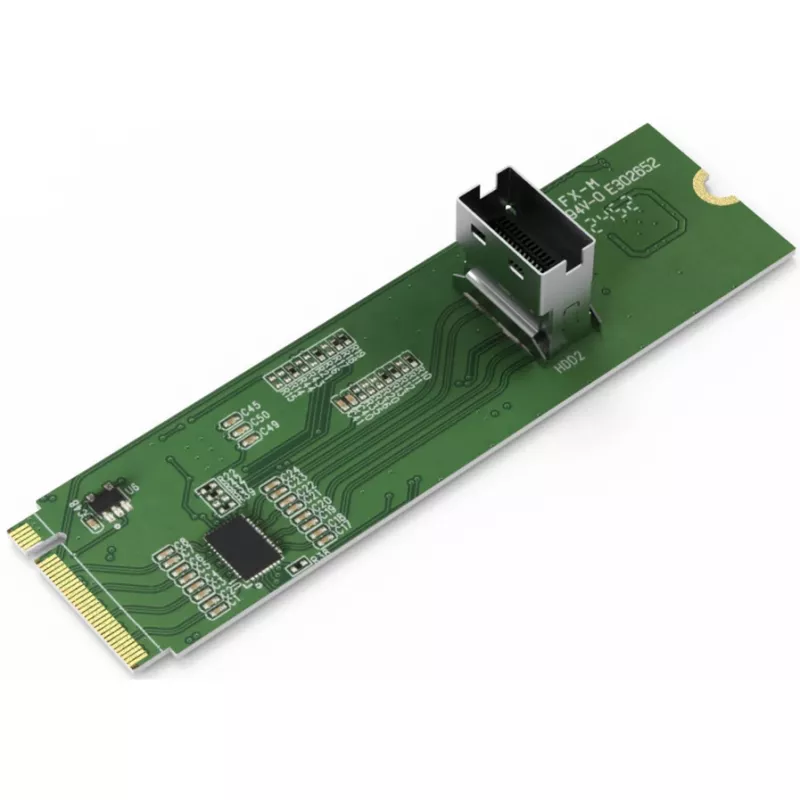 ICY DOCK - M.2 NVMe PCIe 4.0 SSD su adattatore 1 x SlimSAS 4i con Redriver