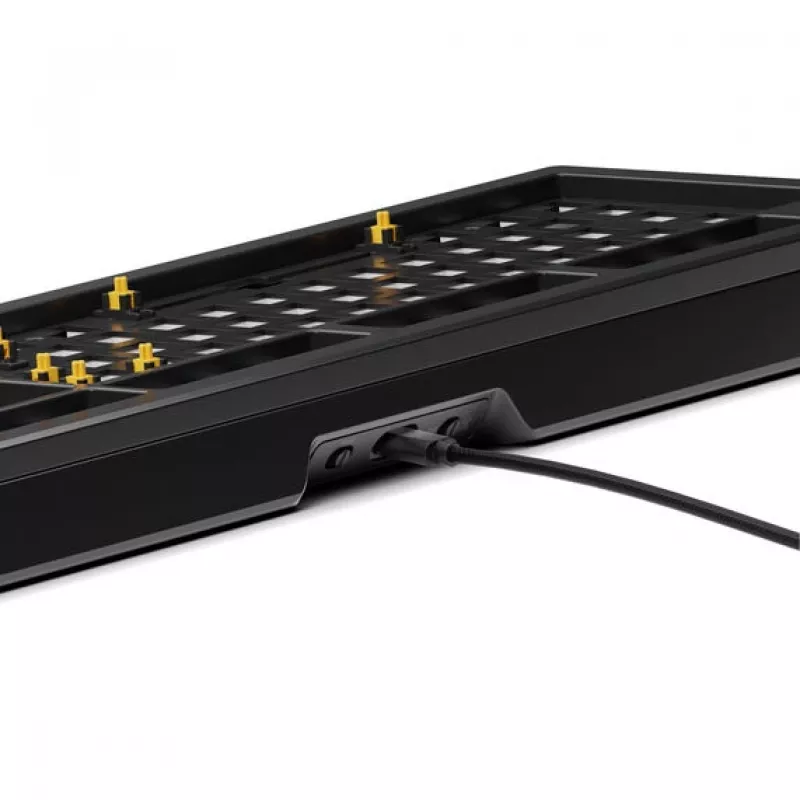 Tastiera meccanica GLORIOUS GMMK 3 PRO Barebones – Full-size (100%), cablata USB, RGB, nero