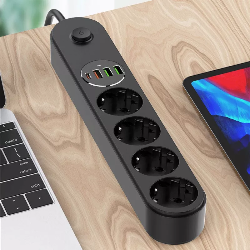Ciabatta ColorWay CW-CHE44PDB — 4 prese AC, 2 porte USB