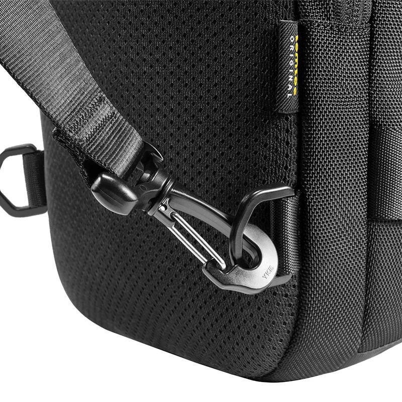 Borsa a tracolla Tomtoc Navigator-T24 S — nero, compatta per le esigenze quotidiane