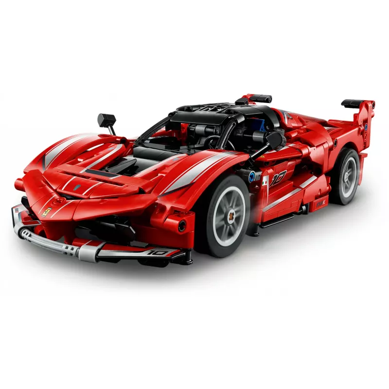 LEGO Technic Ferrari FXX K modello in scala 1:10, 897 pezzi, da 10 anni
