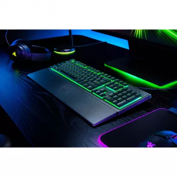 Razer Ornata V3 X tastiera gaming, US, cablata, RGB, nera, a membrana silenziosa, con tastierino numerico