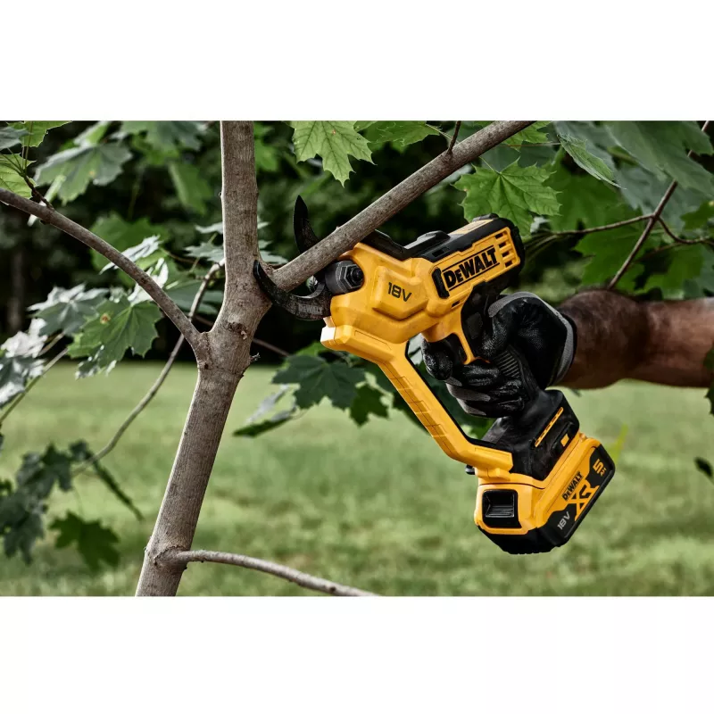 DeWALT DCMPP568N-XJ 18 V XR forbici da potatura a batteria, taglio max 38 mm, 1,37 kg, giallo/nero, senza batteria e caricabatterie