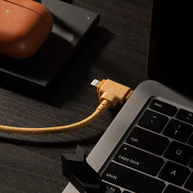 Cavo di ricarica e dati native union Belt cavo Duo Pro USB-C a USB-C e Lightning nero