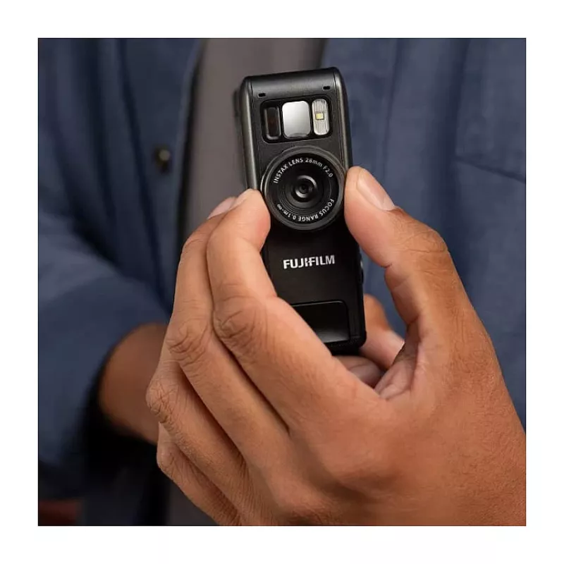 Fotocamera istantanea Fujifilm Instax mini evo Cinema – CMOS 1/5 inch 2560×1920, immagine 62×46 mm, flash integrato, nero