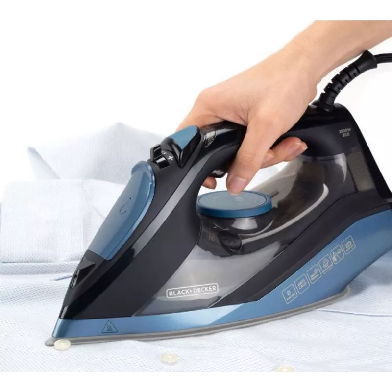 Ferro da stiro Black+Decker BXIR2801E