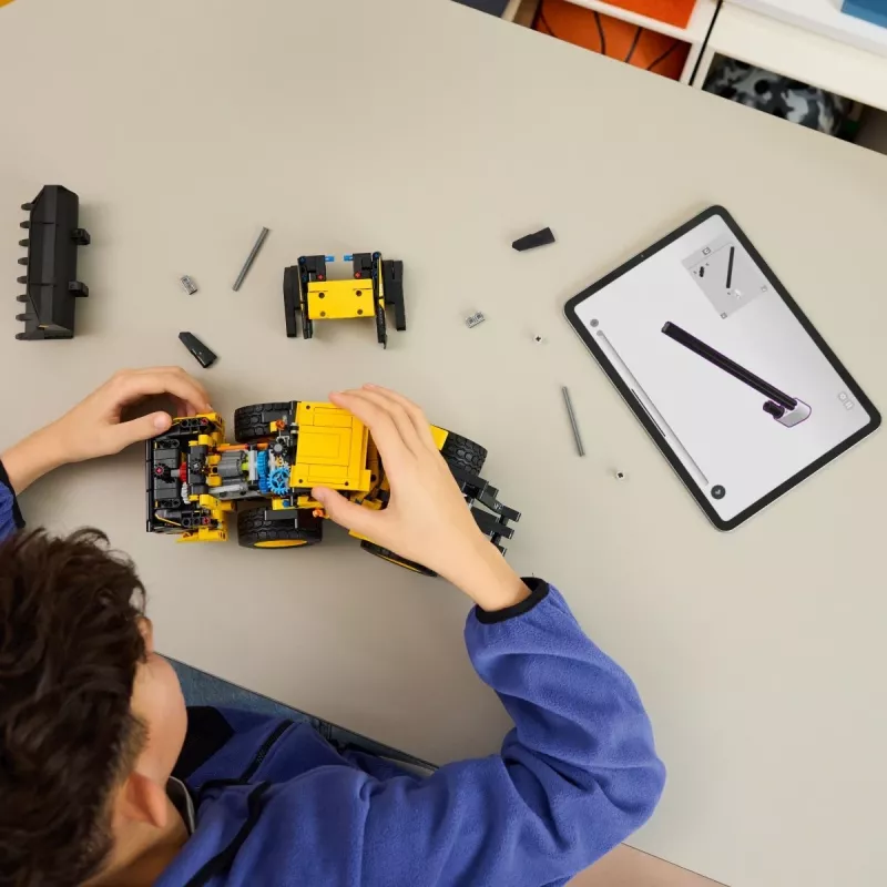 LEGO Technic Volvo L120 pala gommata elettrica modello 42209, 973 pezzi, per bambini da 9 anni, 140×110×350 mm