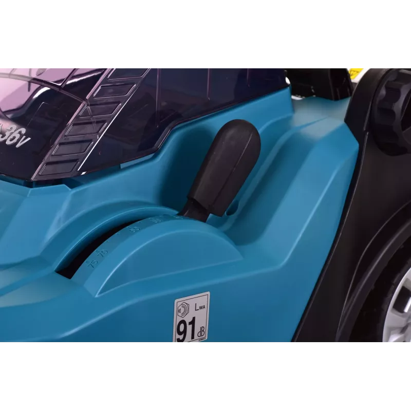 Rasaerba a batteria DLM382Z MAKITA