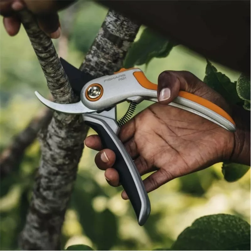 Fiskars 1057168 Plus Metal cesoie da giardino bypass (1057168)