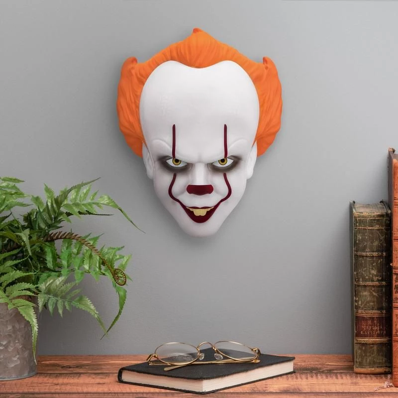 Lampada da tavolo Paladone lampada maschera PP11207ITV2 Pennywise LED, lampada a forma di maschera a tema