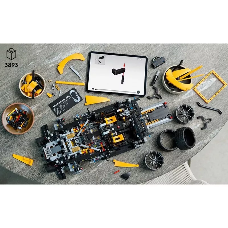 LEGO Technic 42172 Set modellino auto McLaren P1 per adulti