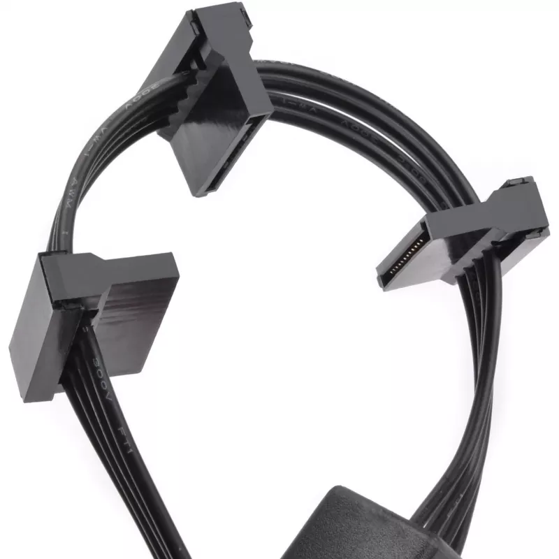 SilverStone SST-CP06-E4 cavo splitter di alimentazione SATA, 1x 15 pin a 4x 15 pin