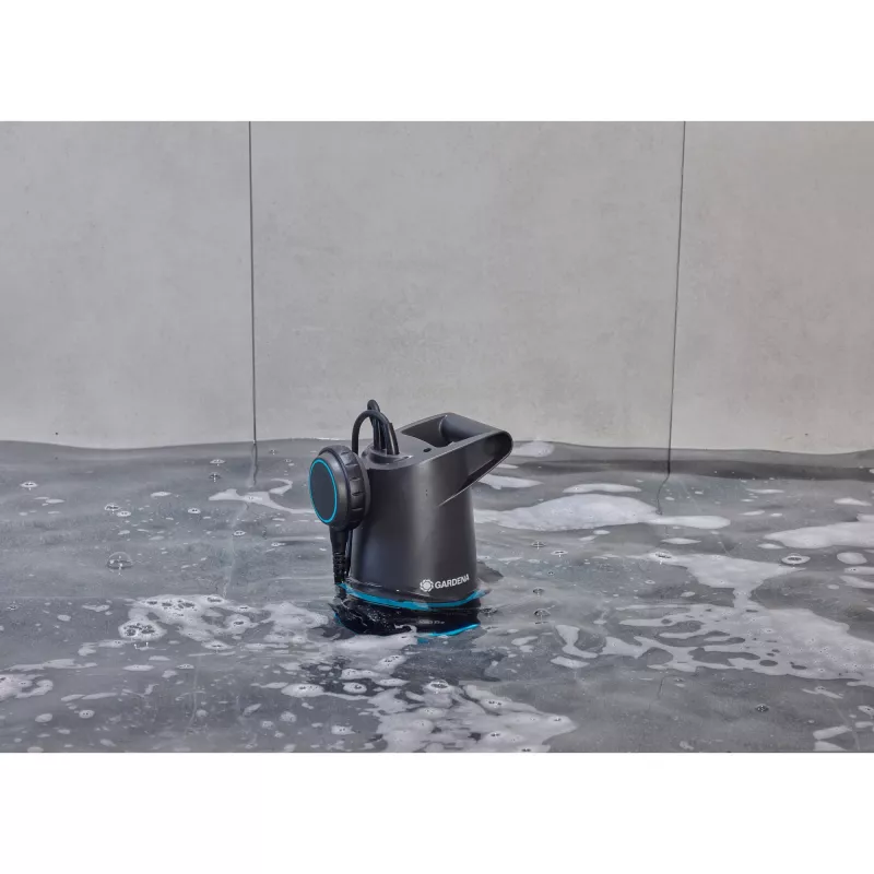 Pompa sommersa GARDENA 09018-47 — motore 550 W per rimozione e deviazione dell'acqua