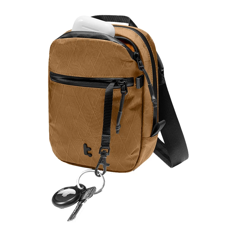 Borsa da viaggio Tomtoc Aviator-T37 con tracolla, tessuto X-Pac, marrone
