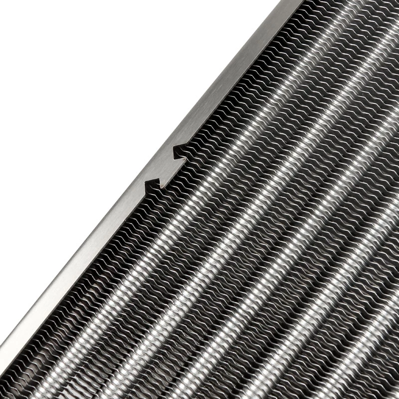 Blocco dissipatore Aqua-Computer 33705 — alluminio/rame/acciaio inox, 320×140×40 mm, grigio/argento