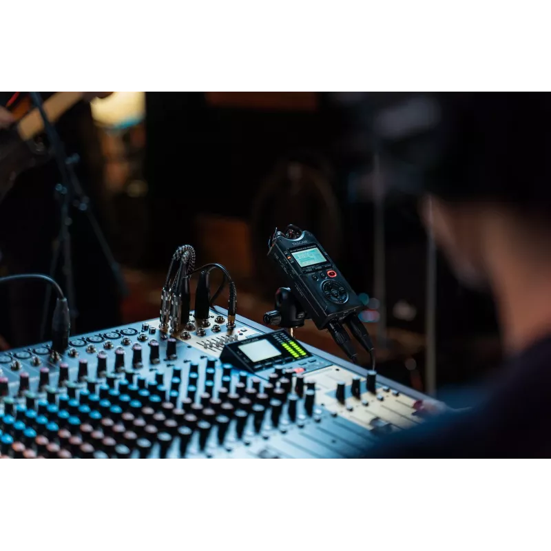 Tascam DR-40X - registratore digitale portatile con interfaccia USB, registrazione stereo 2 x