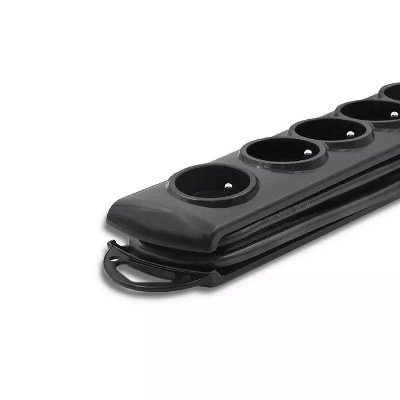 Protezione da sovratensione Qoltec 50171 nero 7 prese AC 230V 1,5m
