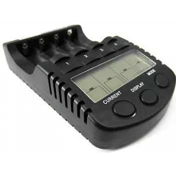 Caricabatterie AA/AAA C3 con LCD