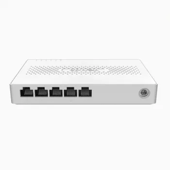 Tenda switch SM105 unmanaged 2.5G Ethernet 5 porte 25 Gbit/s