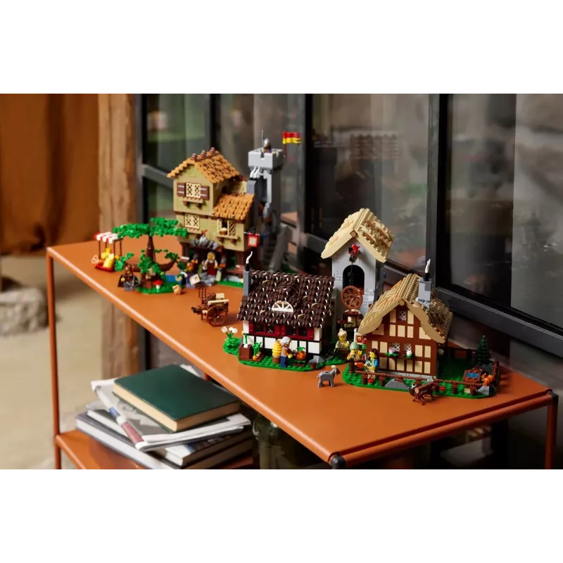 LEGO ICONS 10332 Mercato medievale