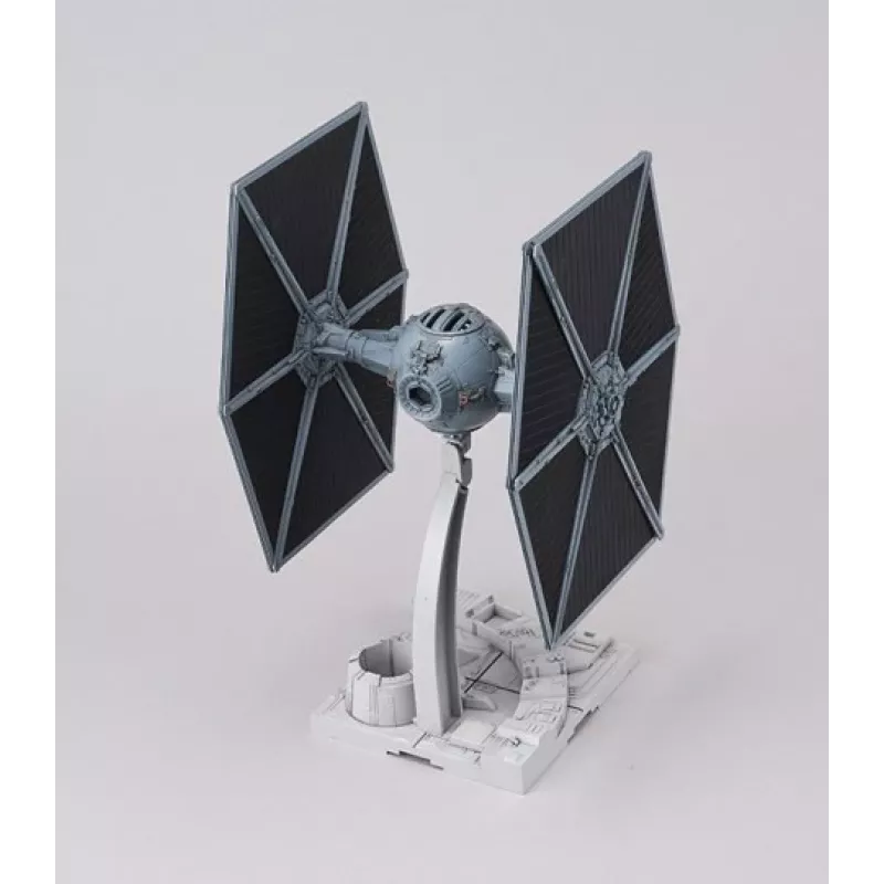 Modello Shuttle Bandai TIE Fighter 1:72
